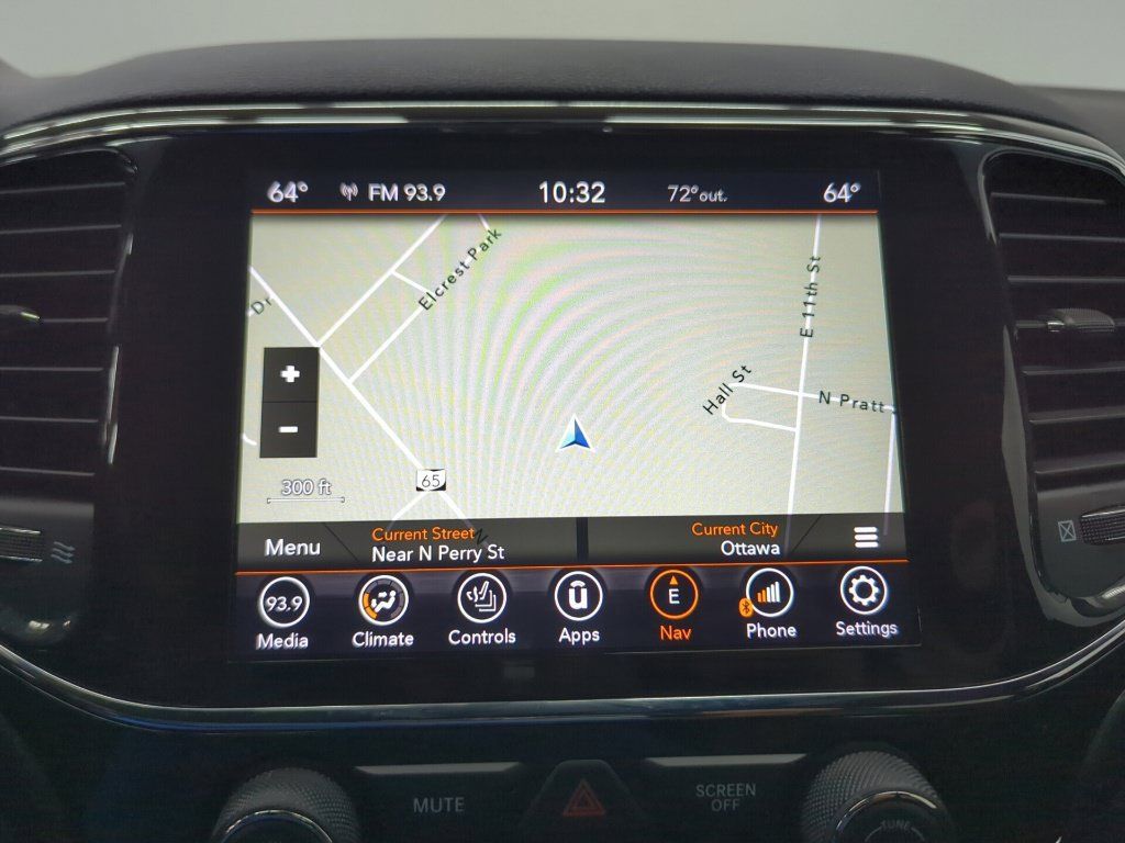 Used 2021 Jeep Grand Cherokee Laredo X AWD/4WD image 23