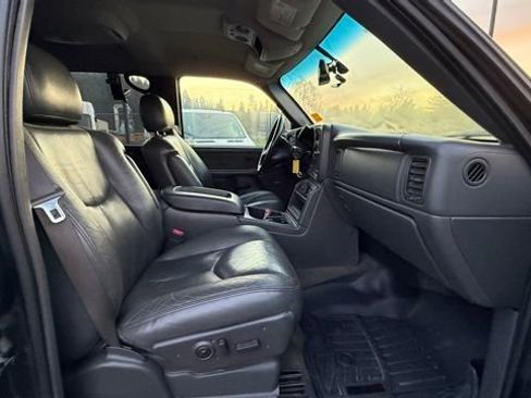 Used 2003 Chevrolet Silverado 2500 LT w/ Skid Plate Package image 13