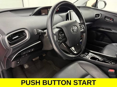 Used 2021 Toyota Prius Prime Limited FWD image 9