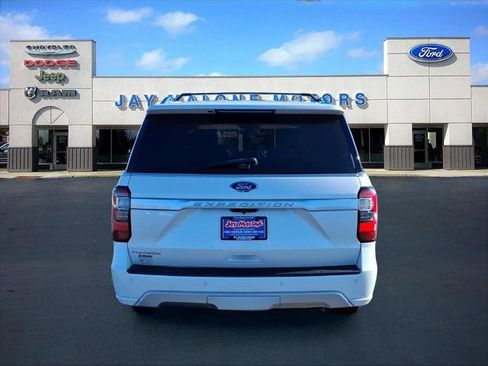 Certified 2018 Ford Expedition Platinum image 3