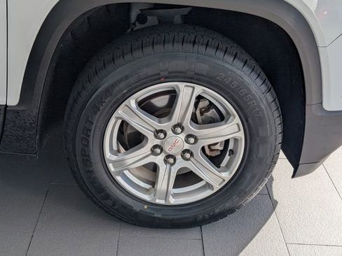 Used 2019 GMC Acadia SLE image 19