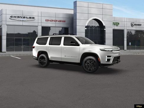 New 2026 Jeep Grand Wagoneer Limited AWD/4WD image 10