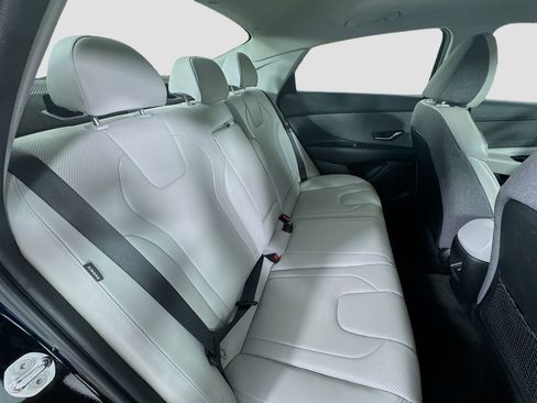 Certified 2024 Hyundai Elantra Limited FWD image 29