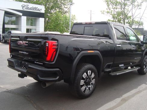 Certified 2025 GMC Sierra 2500 Denali w/ Denali Reserve Package AWD/4WD image 4