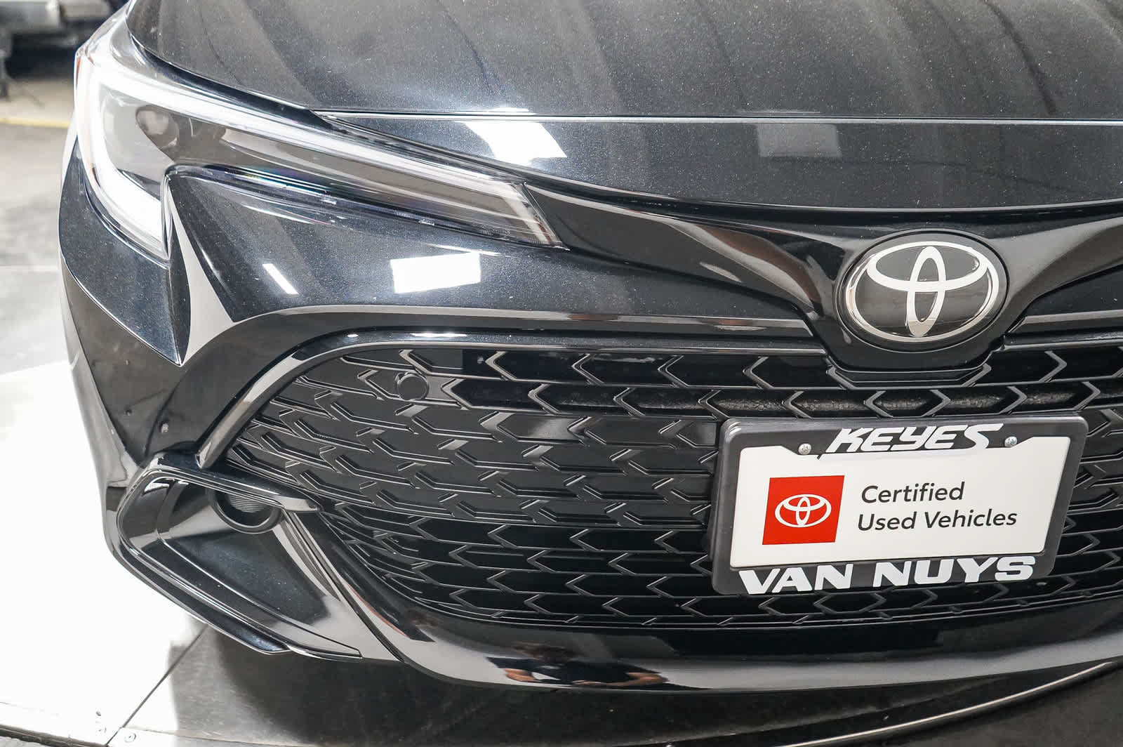 Certified 2023 Toyota Corolla SE w/ SE Premium Package FWD image 12