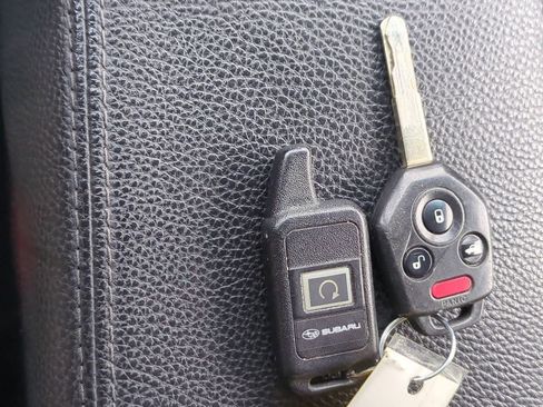 Used 2013 Subaru Outback 2.5i Limited w/ Moonroof Pkg image 34