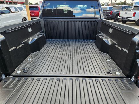 New 2026 Toyota Tacoma SR image 9