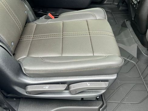 New 2026 Chevrolet Tahoe High Country AWD/4WD image 20