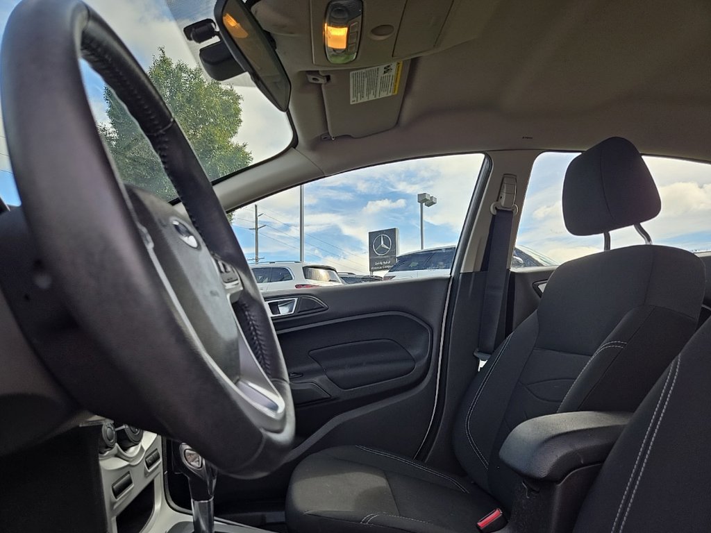 Used 2016 Ford Fiesta SE FWD image 31