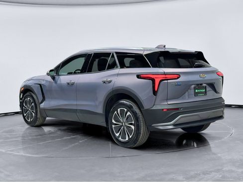 Used 2025 Chevrolet Blazer EV LT AWD/4WD image 2