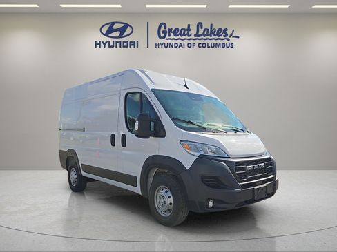 Used 2023 RAM ProMaster 2500 w/ Convenience Group FWD image 7