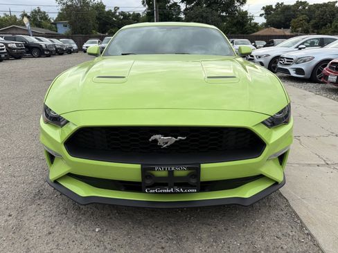 Used 2020 Ford Mustang Coupe RWD image 2