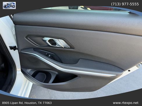 Used 2020 BMW 330i Sedan w/ Convenience Package RWD image 30