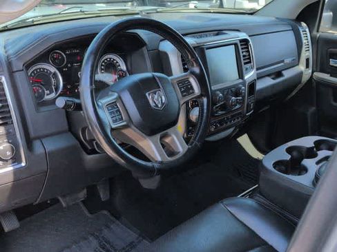 Used 2017 RAM 1500 Laramie AWD/4WD image 10
