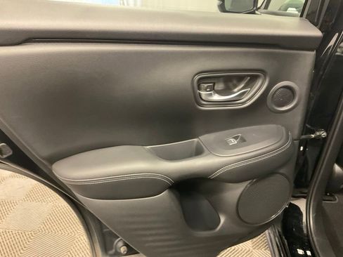 Used 2024 Honda HR-V EX-L image 29