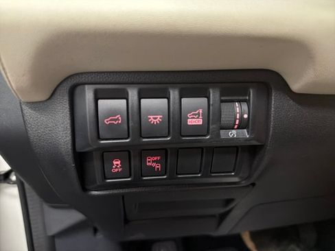 Used 2021 Subaru Ascent Limited w/ Technology Package AWD/4WD image 36