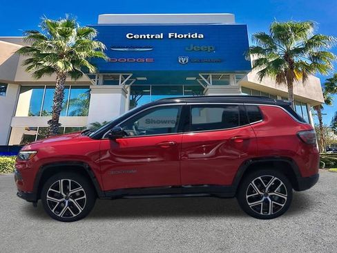 Used 2025 Jeep Compass Limited w/ Elite Group AWD/4WD image 8