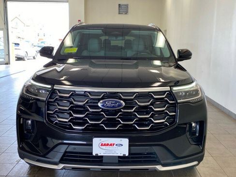 Used 2025 Ford Explorer Platinum w/ LUX Leather Package image 3