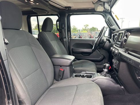 Used 2020 Jeep Wrangler Unlimited Sport AWD/4WD image 22