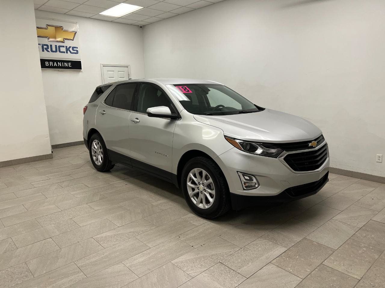 Used 2018 Chevrolet Equinox LT FWD image 6