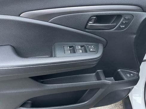 Certified 2023 Honda Passport EX-L image 10