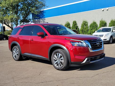 Used 2023 Nissan Pathfinder SL image 31
