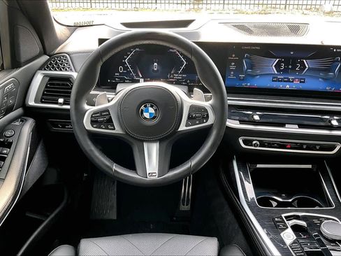 Used 2026 BMW X7 xDrive40i w/ M Sport Package image 6