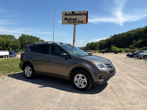 Used 2015 Toyota RAV4 LE AWD/4WD image 1