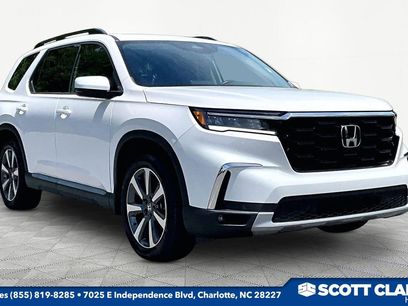 Used 2025 Honda Pilot Touring