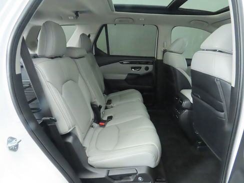 Used 2023 Honda Pilot Touring image 23