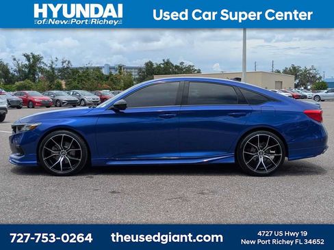 Used 2021 Honda Accord Sport image 2