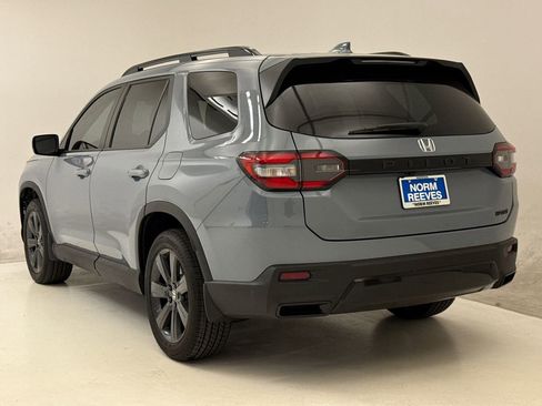 New 2026 Honda Pilot Sport image 7