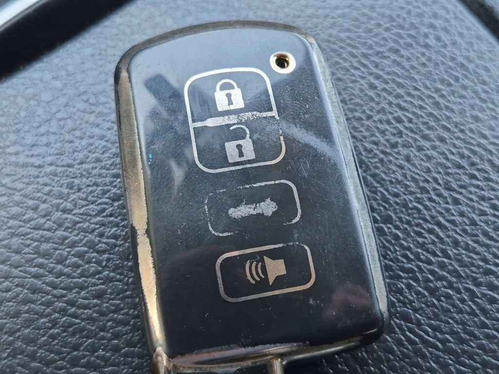Used 2016 Toyota Highlander Limited Platinum AWD/4WD image 34