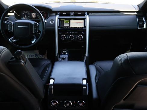 Used 2018 Land Rover Discovery HSE Luxury AWD/4WD image 14