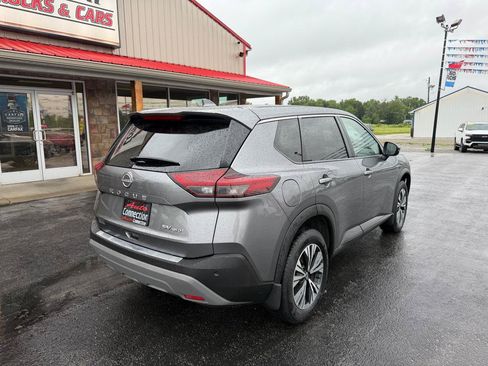 Used 2023 Nissan Rogue SV AWD/4WD image 4