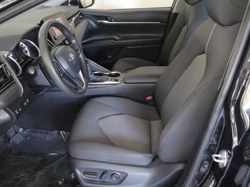 Used 2022 Toyota Camry LE AWD/4WD image 7