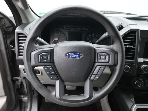 Used 2018 Ford F150 XL w/ Equipment Group 101A Mid AWD/4WD image 15