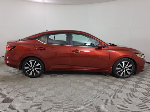 Used 2022 Nissan Sentra SV w/ SV Premium Package FWD image 8