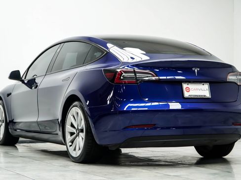 Used 2023 Tesla Model 3 Standard Range RWD image 10