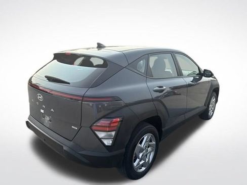 Used 2025 Hyundai Kona SE AWD/4WD image 5