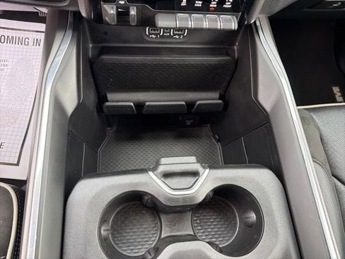 Used 2023 RAM 1500 Laramie AWD/4WD image 13