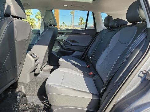 New 2026 Volkswagen Tiguan SE FWD image 17