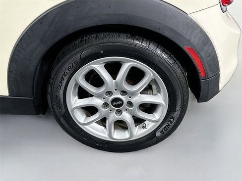 Used 2015 MINI Cooper S image 28