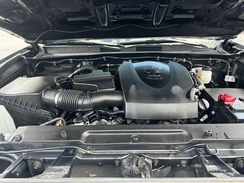 Certified 2023 Toyota Tacoma TRD Sport AWD/4WD image 30