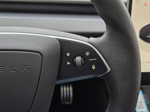 Used 2025 Tesla Model 3 Performance image 24