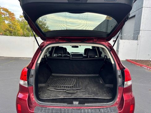 Used 2013 Subaru Outback 2.5i Limited image 19