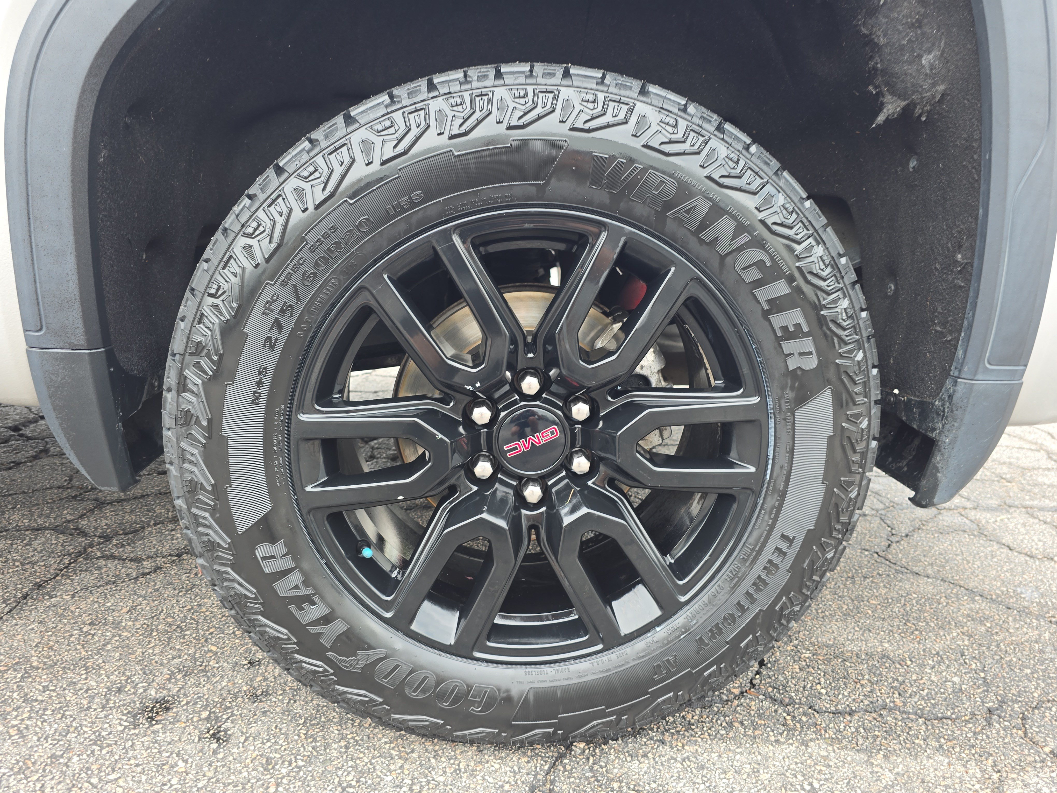Used 2022 GMC Sierra 1500 Elevation w/ X31 Off-Road Package AWD/4WD image 34