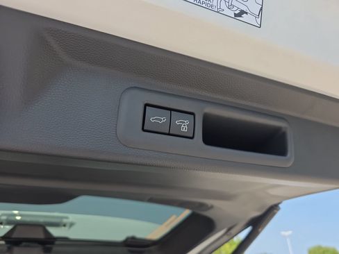 New 2026 Toyota Sequoia Platinum AWD/4WD image 31