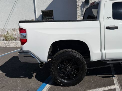 Used 2019 Toyota Tundra SR5 w/ SR5 Upgrade Package AWD/4WD image 20