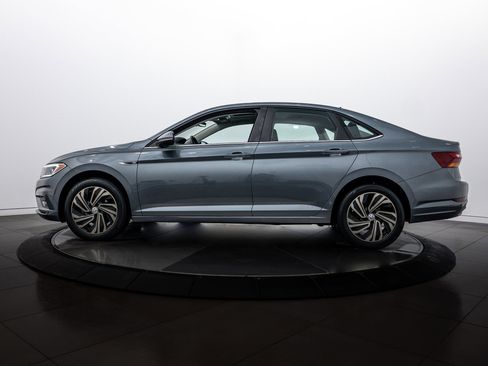 Used 2019 Volkswagen Jetta SEL Premium image 6